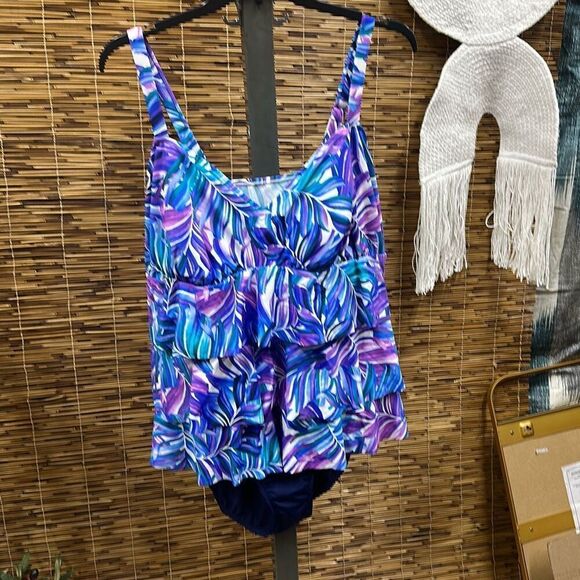 Swim Solutions Plus Size Tummy Control Printed Fauxkini One-Piece Swimsuit, Crea - Picture 2 of 3